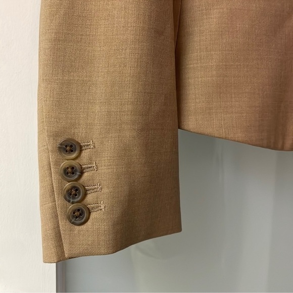 J.Crew Size 8 Super 120’s Blazer mint condition. Reposhing, not my style - Picture 3 of 8